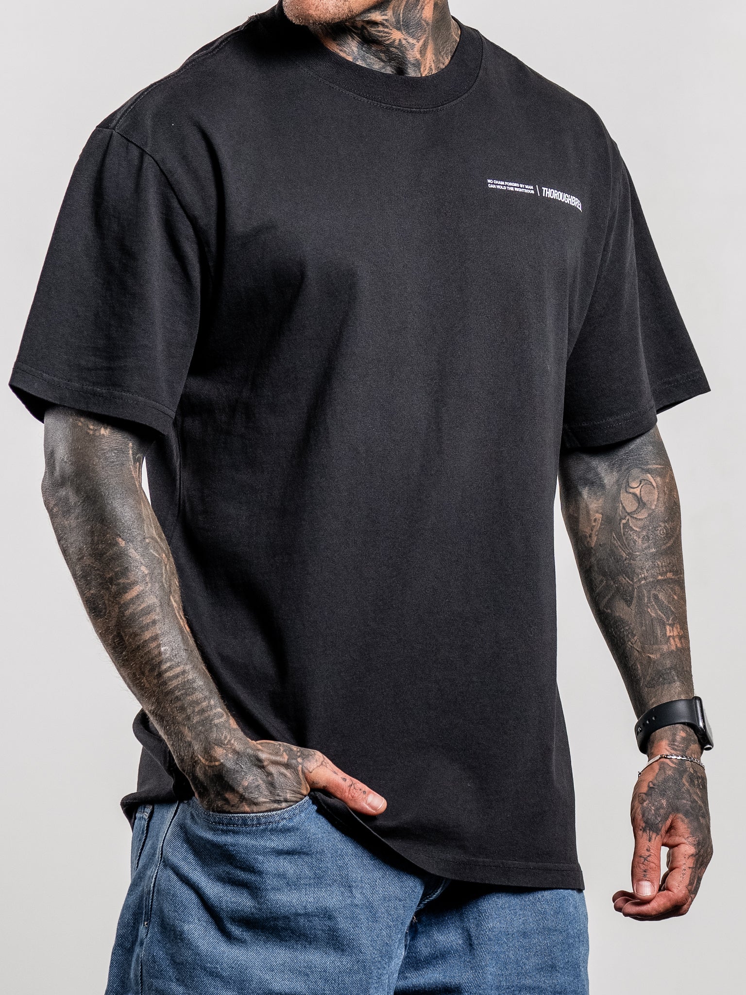 STONE ANGEL GRAPHIC T-SHIRT